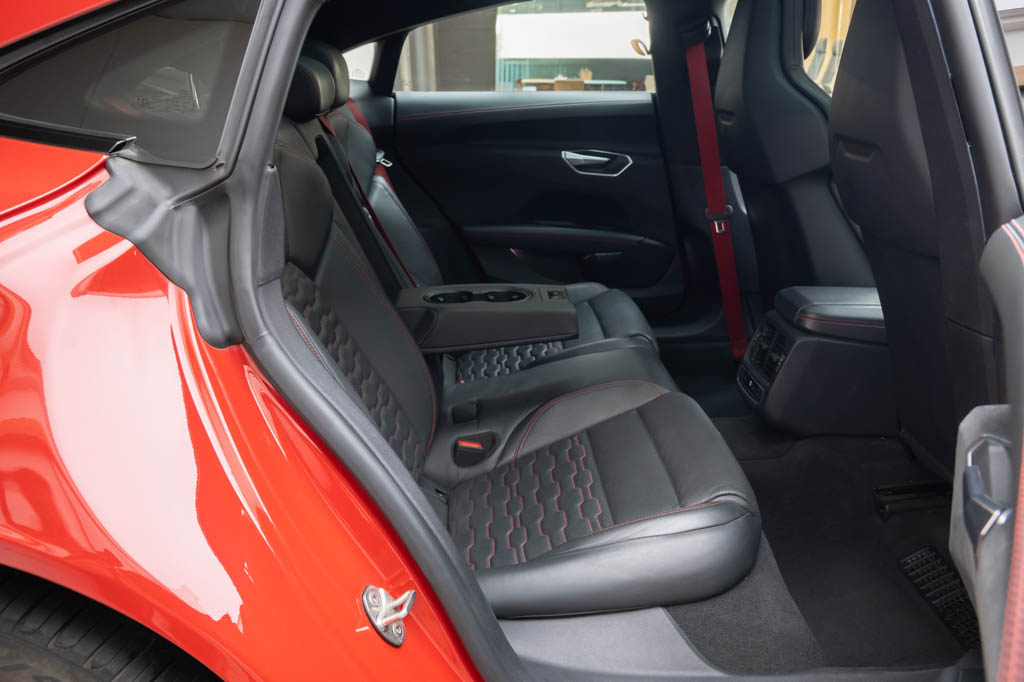 AUDI ETRON RS GT 