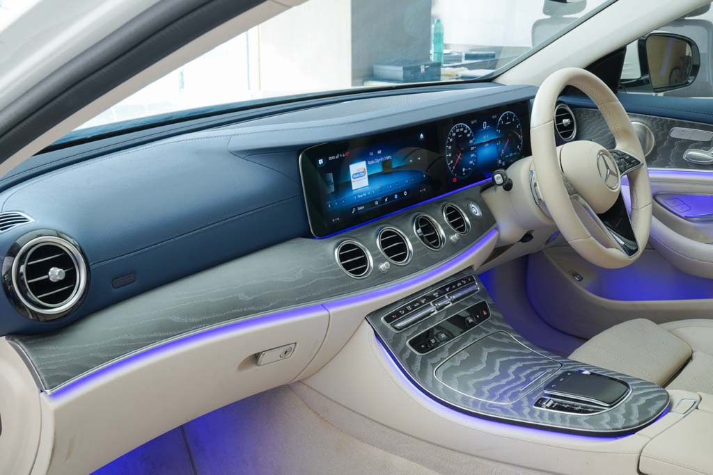 Mercedes Benz E200 AMG Line