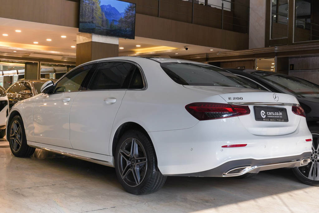 Mercedes Benz E200 AMG Line