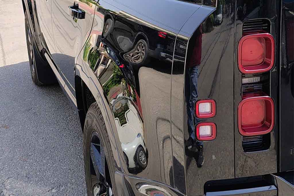 Land Rover Defender 110 P300 HSE