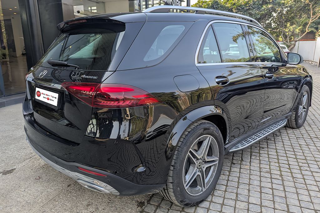 Mercedes Benz GLE 300d 4matic AMG Line  