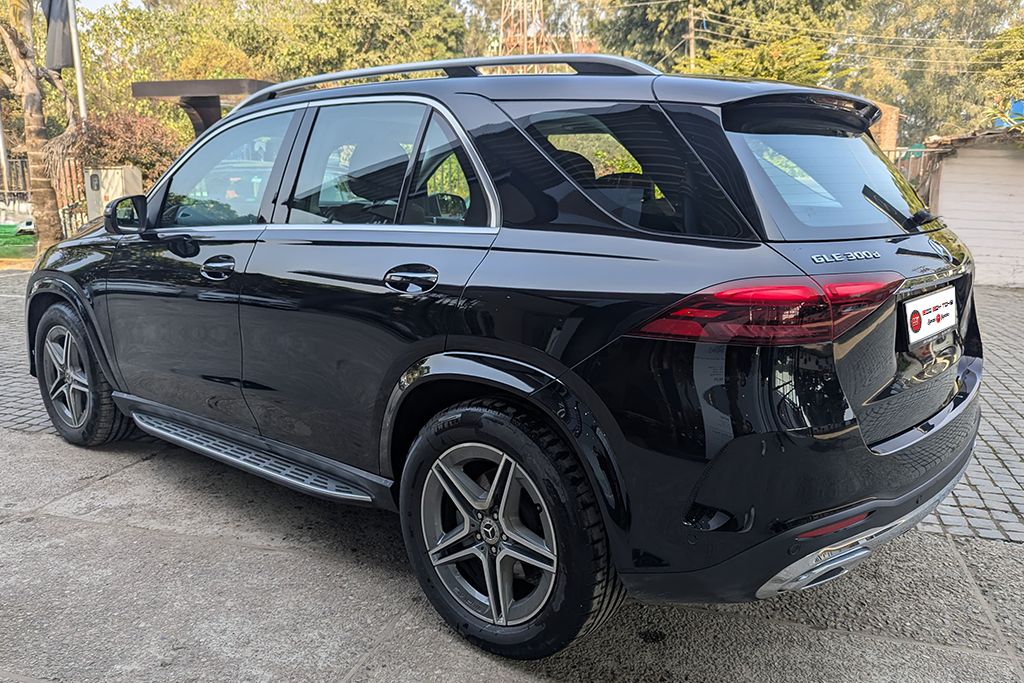 Mercedes Benz GLE 300d 4matic AMG Line  