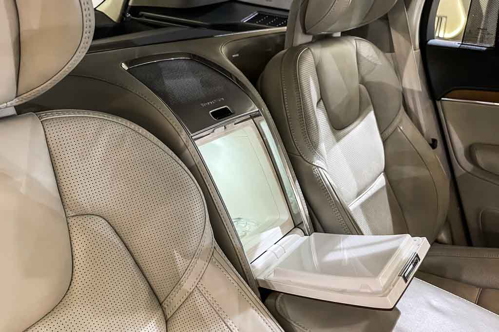 VOLVO XC90 EXCELLENCE T8 HYBRID