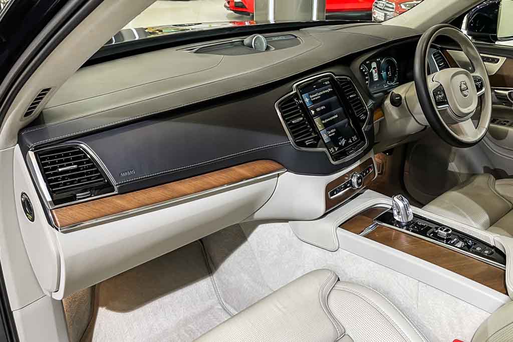 VOLVO XC90 EXCELLENCE T8 HYBRID