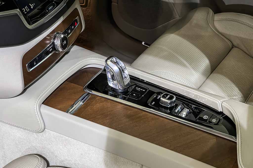 VOLVO XC90 EXCELLENCE T8 HYBRID