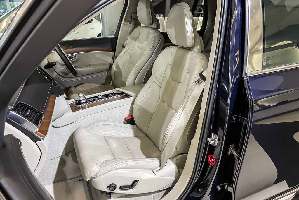 VOLVO XC90 EXCELLENCE T8 HYBRID