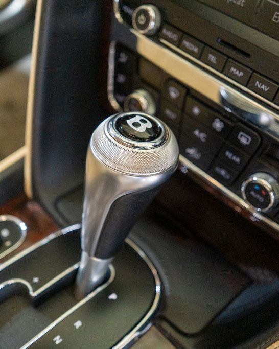 BENTLEY FLYING SPUR V8 MY16