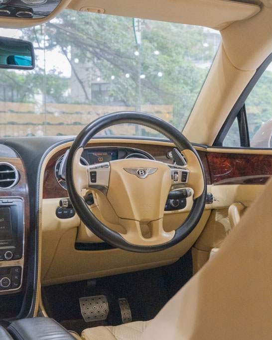 BENTLEY FLYING SPUR V8 MY16