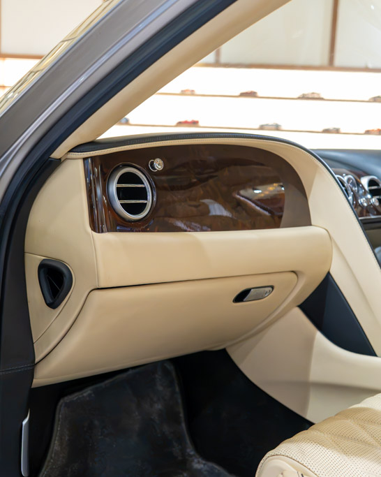 BENTLEY FLYING SPUR V8 MY16