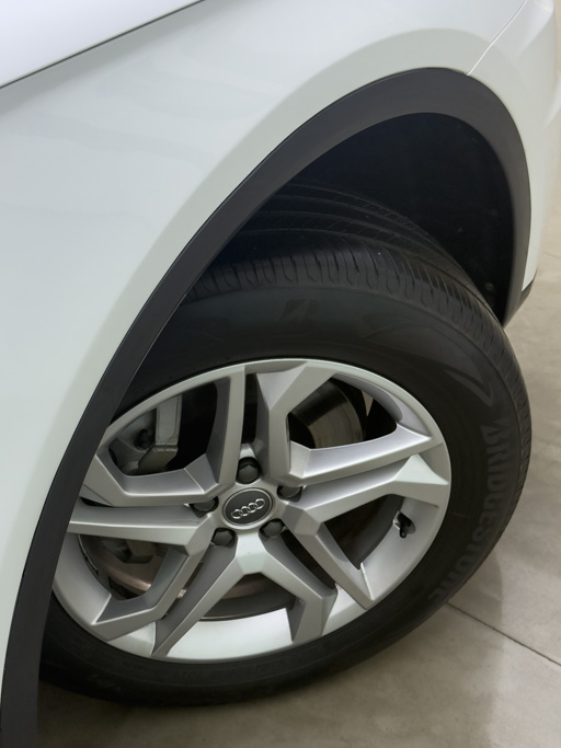 Audi Q5 40TDI Premium Plus Exterior Image