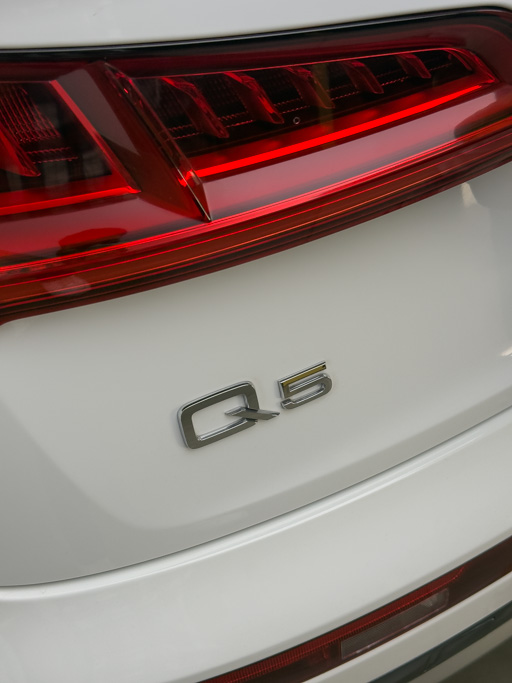 Audi Q5 40TDI Premium Plus Exterior Image