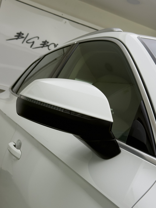 Audi Q5 40TDI Premium Plus Exterior Image