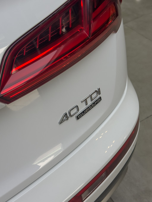 Audi Q5 40TDI Premium Plus Exterior Image