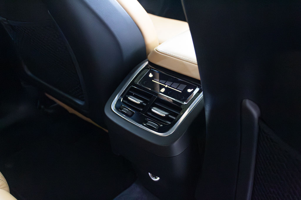 VOLVO XC60 D5 INSCRIPTION