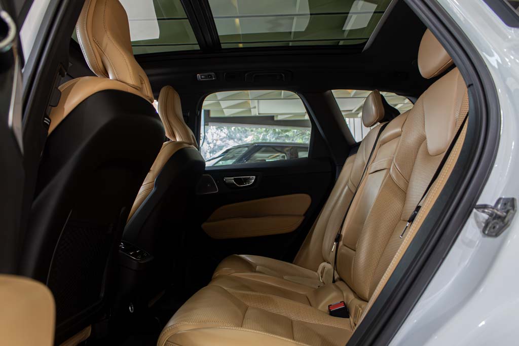 VOLVO XC60 D5 INSCRIPTION
