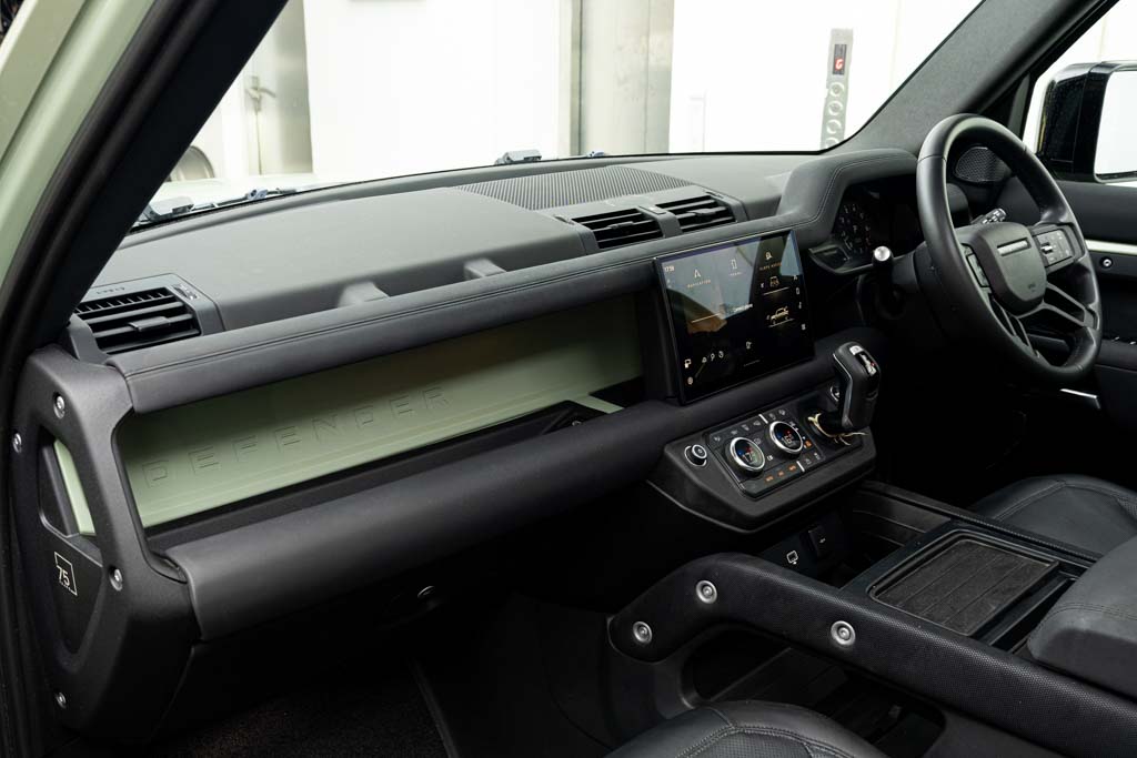 Defender 110 P400 75th Anniversary Edition