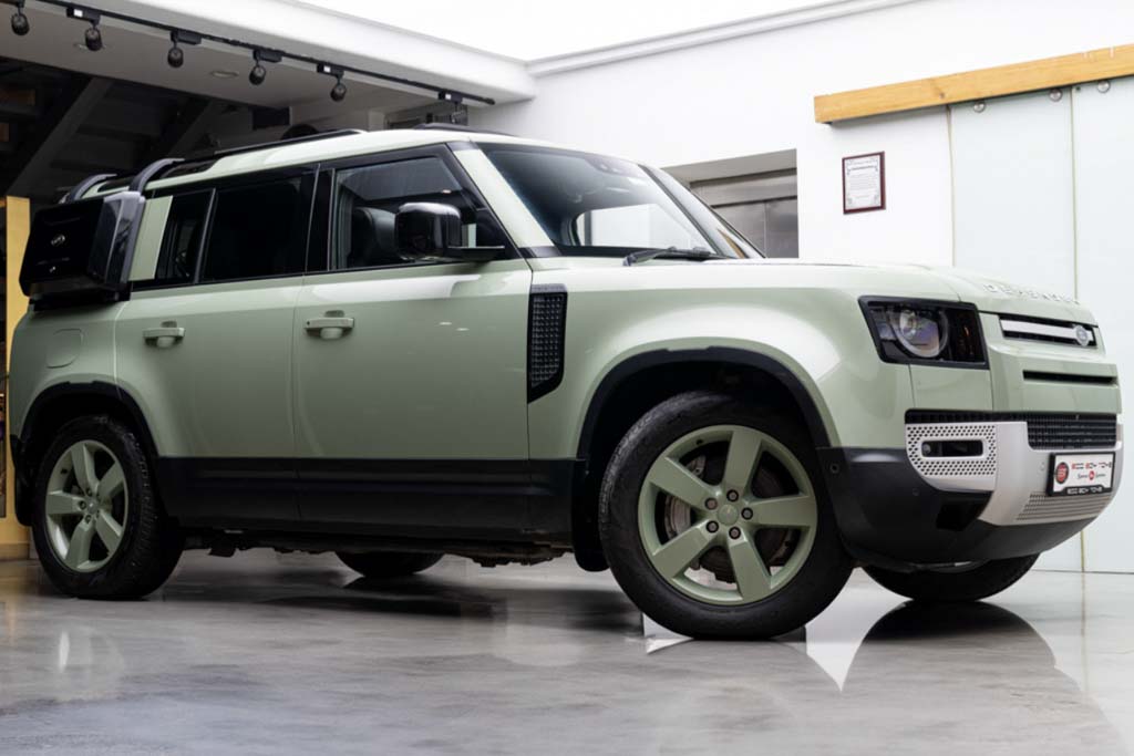 Defender 110 P400 75th Anniversary Edition