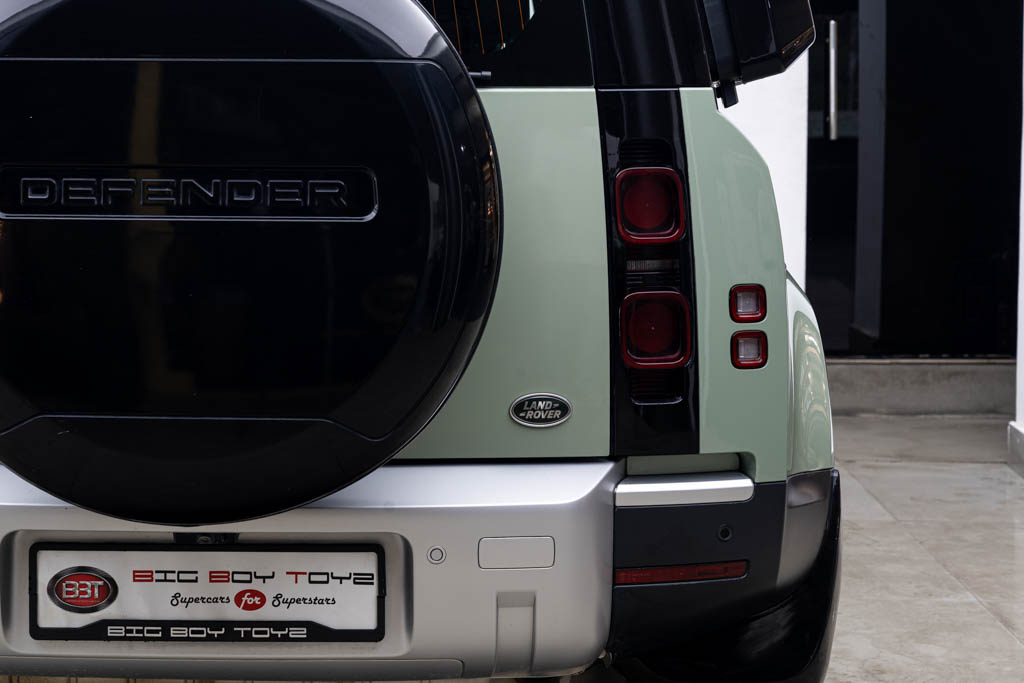 Defender 110 P400 75th Anniversary Edition