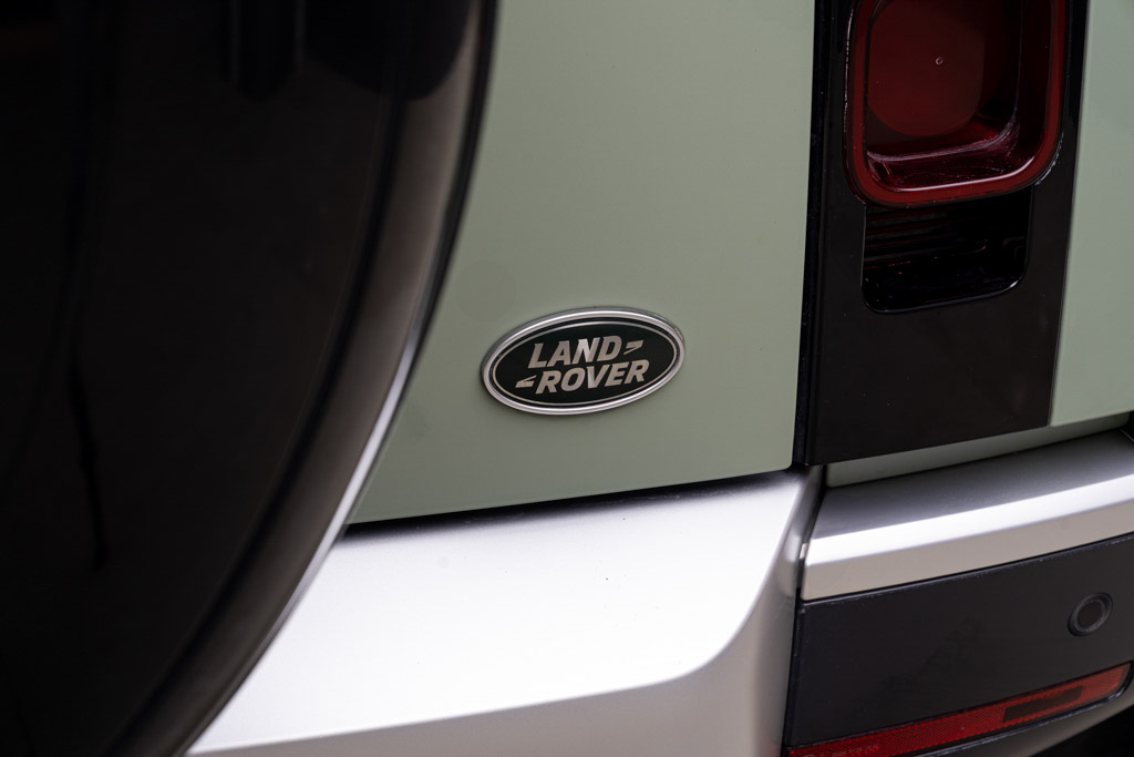 Defender 110 P400 75th Anniversary Edition