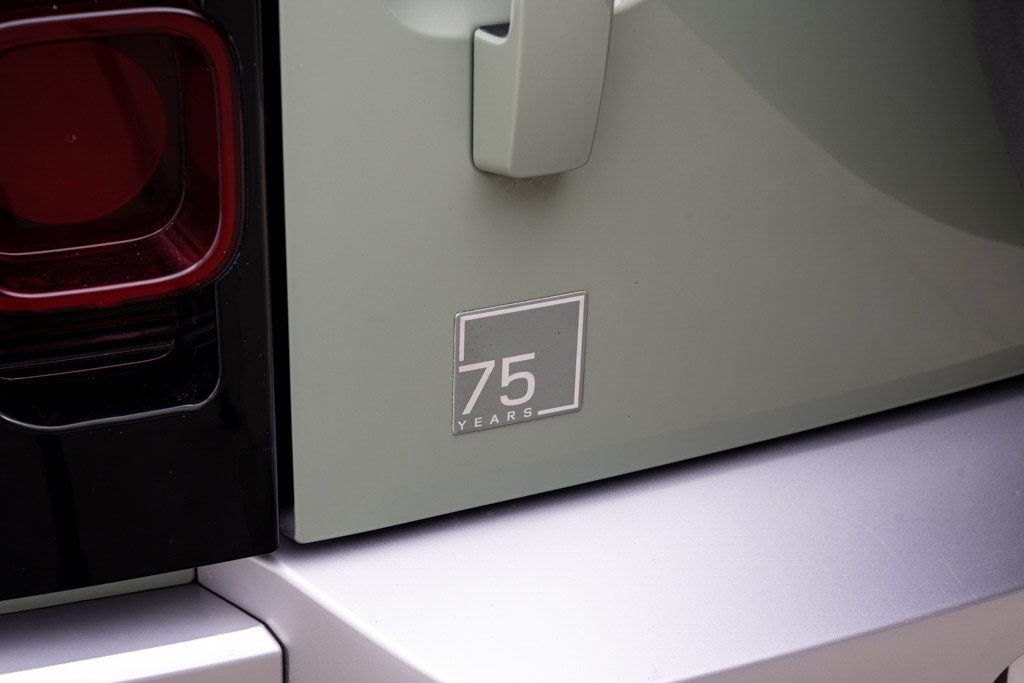 Defender 110 P400 75th Anniversary Edition