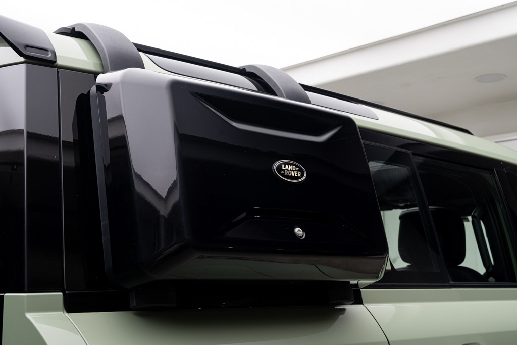 Defender 110 P400 75th Anniversary Edition