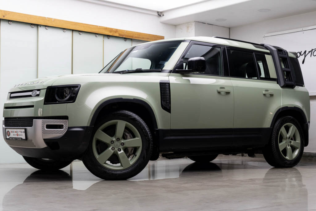 Defender 110 P400 75th Anniversary Edition