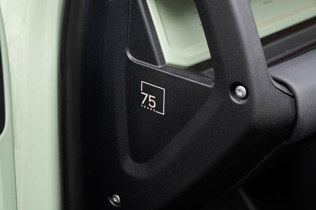 Defender 110 P400 75th Anniversary Edition