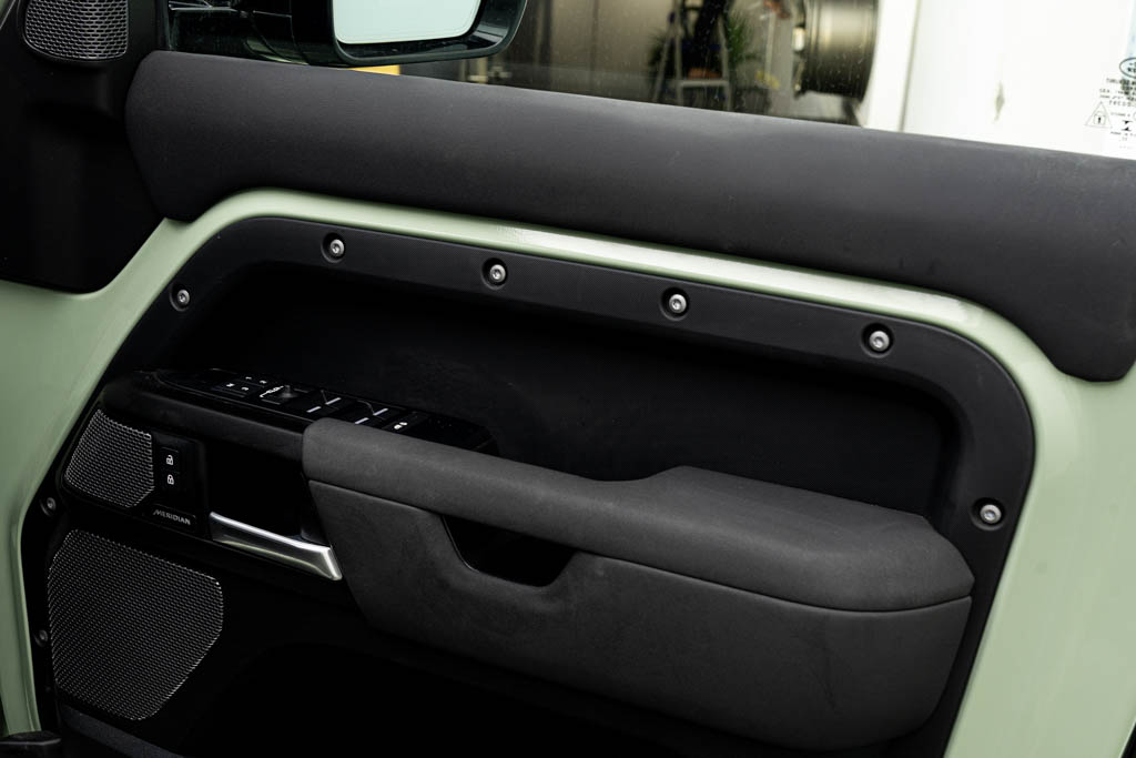 Defender 110 P400 75th Anniversary Edition