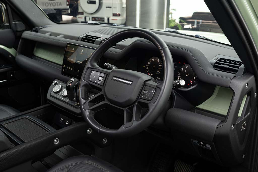 Defender 110 P400 75th Anniversary Edition