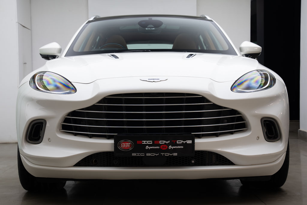 Aston Martin DBX