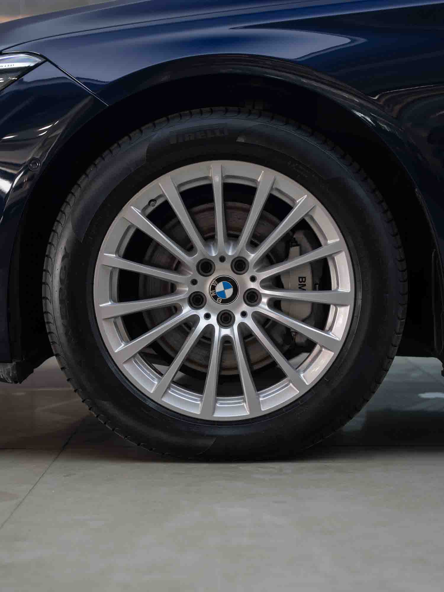 BMW 730Ld DPE Signature Exterior Image