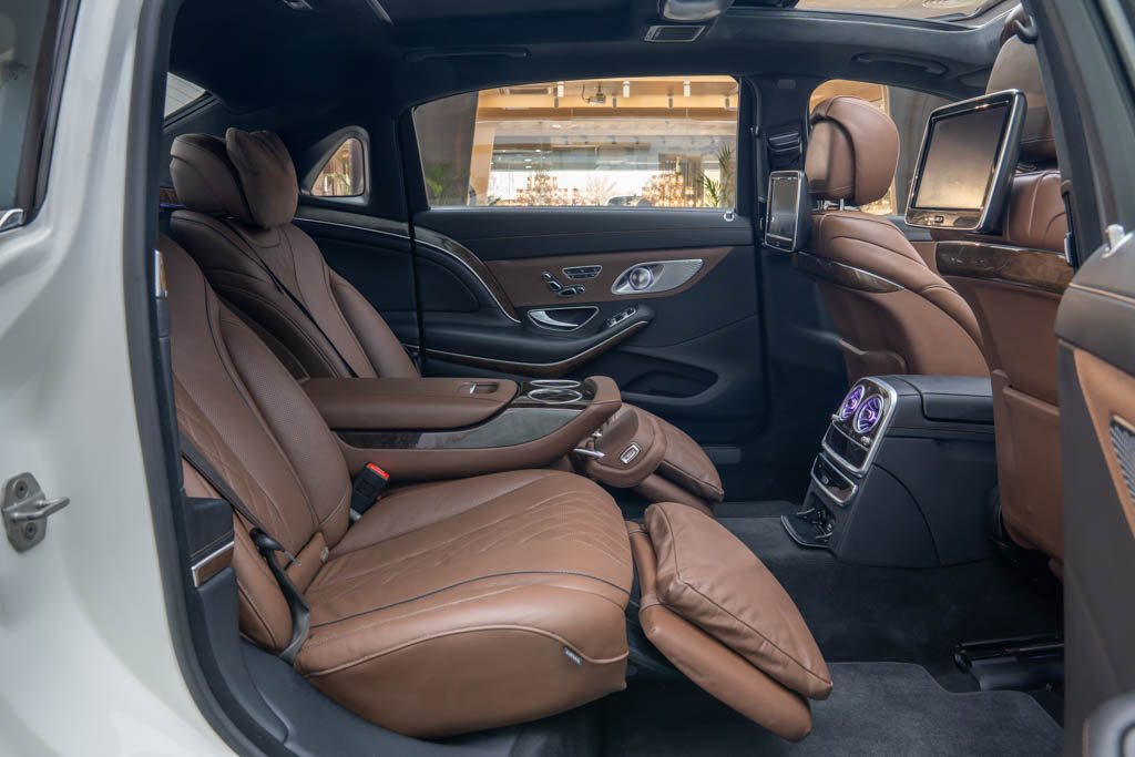 Mercedes Maybach S500 Converted to S560