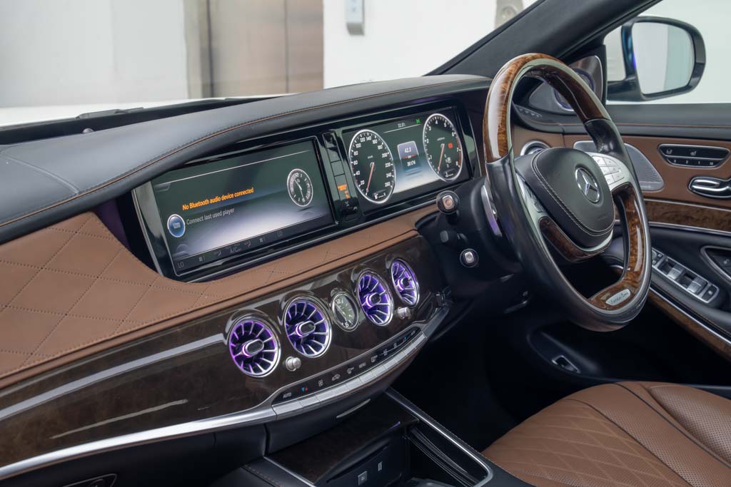 Mercedes Maybach S500 Converted to S560