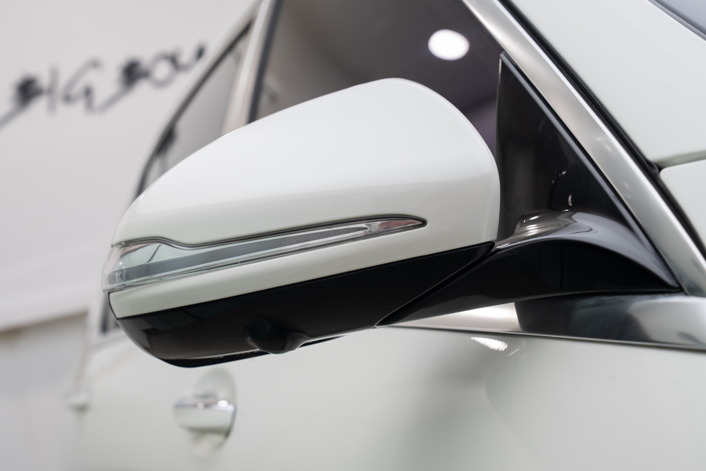 Mercedes Maybach S500 Converted to S560