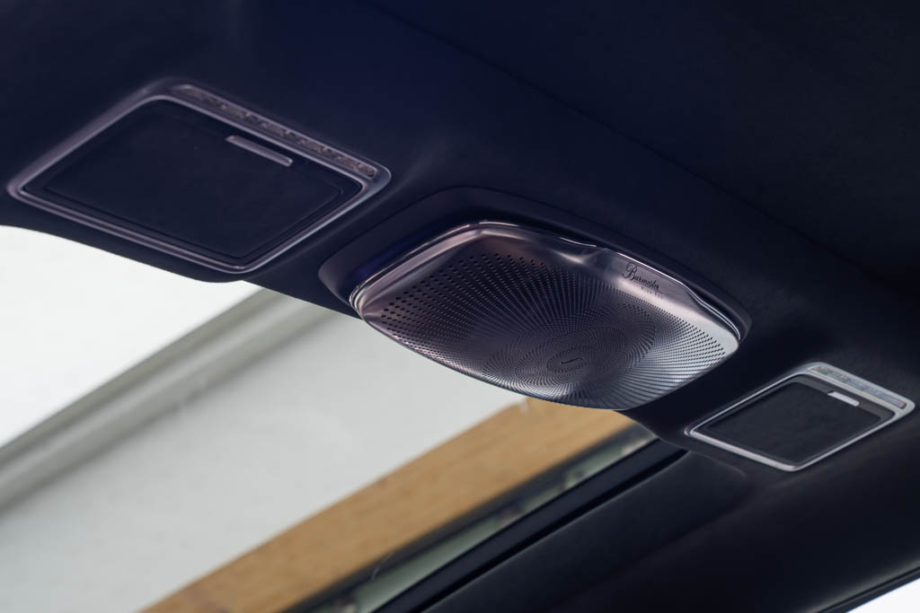 Mercedes Maybach S500 Converted to S560