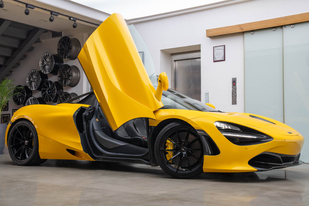 McLaren 720s Spider