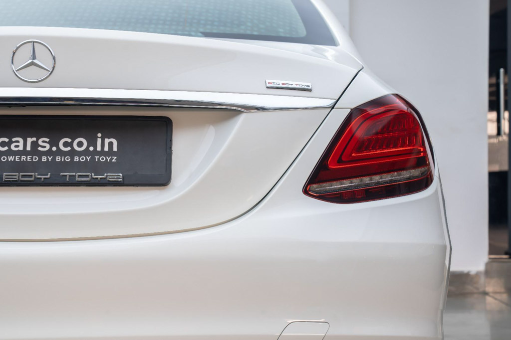 Mercedes Benz C220d