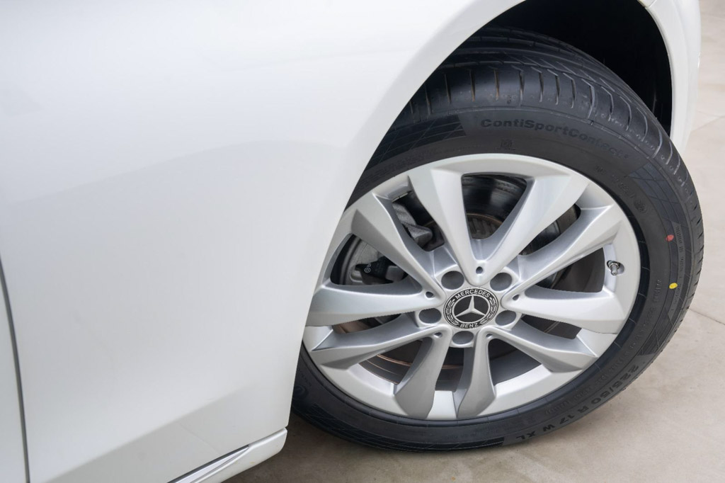 Mercedes Benz C220d