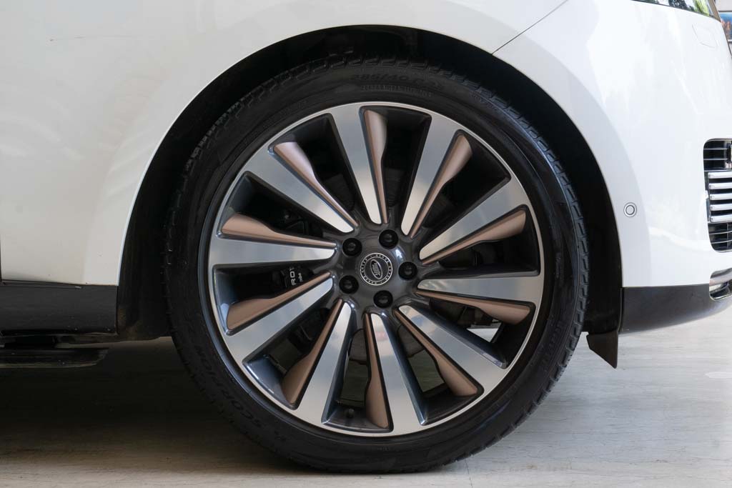 Range Rover SV LWB D350 