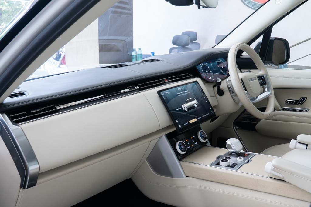 Range Rover SV LWB D350 