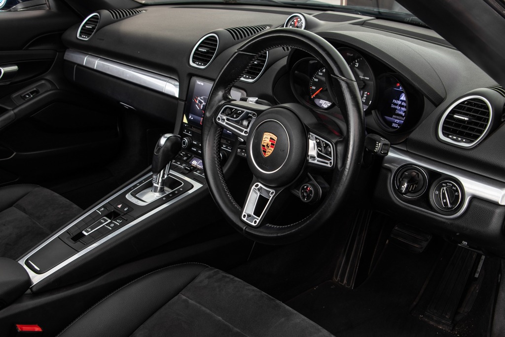 Porsche 718 Boxster 