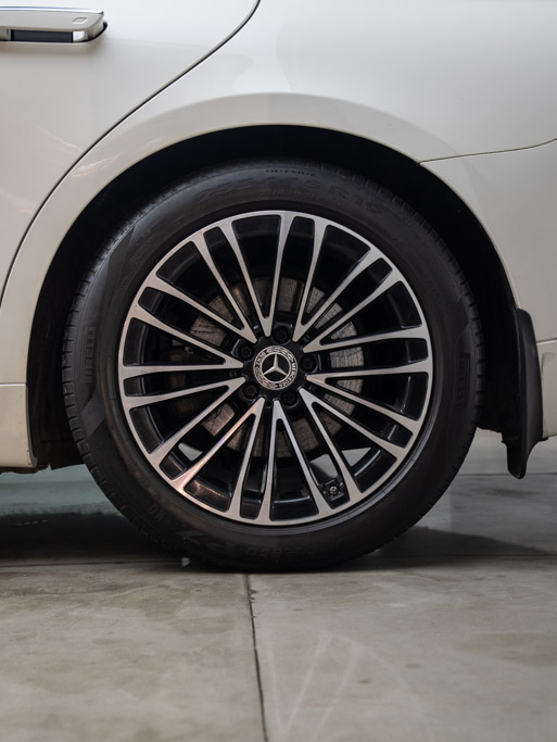 Mercedes Benz S350d SKD Exterior Image