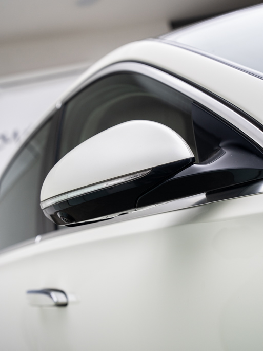Mercedes Benz S350d SKD Exterior Image