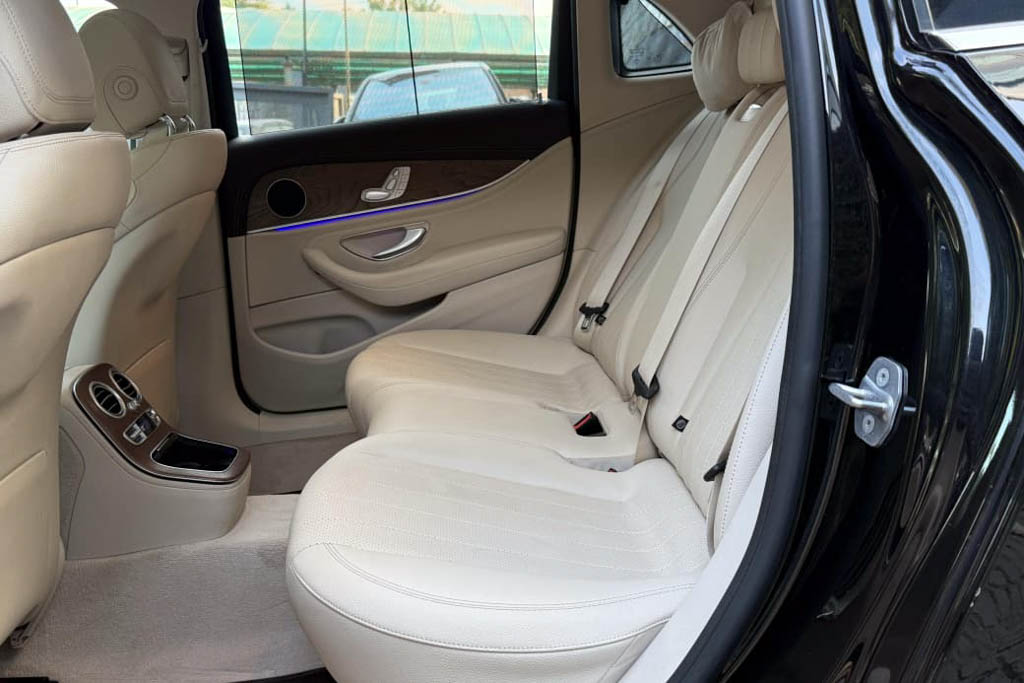 Mercedes Benz E220d