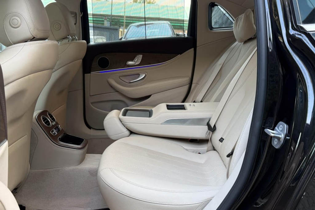 Mercedes Benz E220d