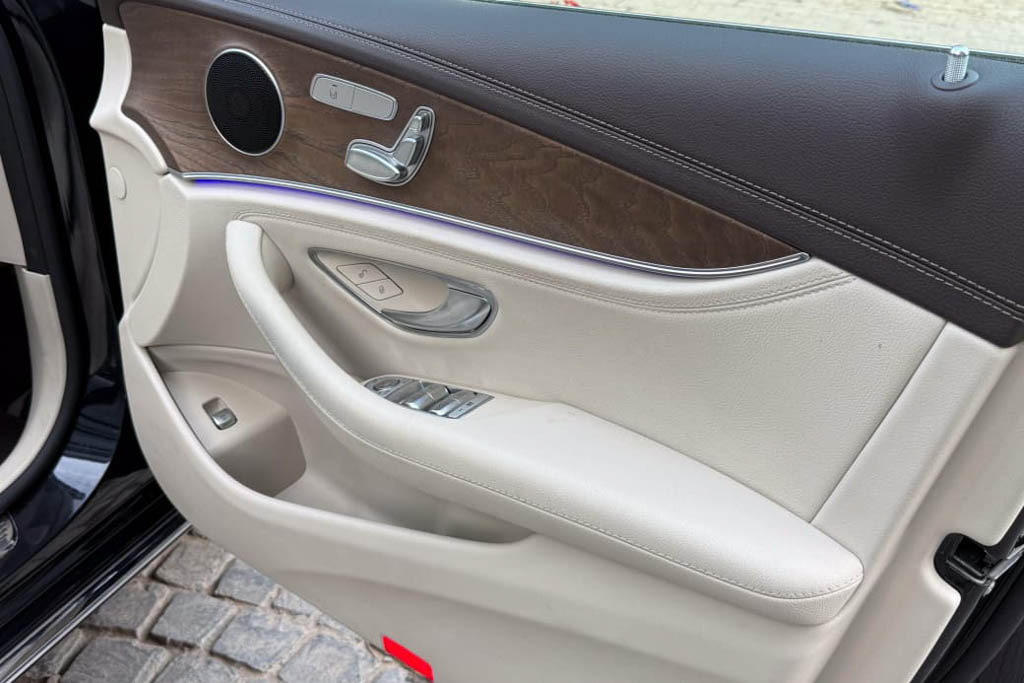 Mercedes Benz E220d