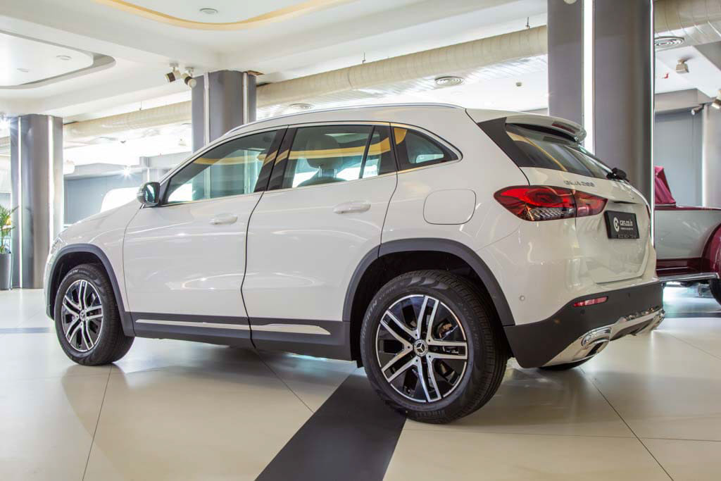 Mercedes Benz GLA 200