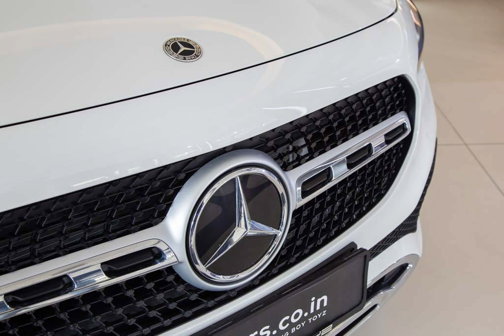 Mercedes Benz GLA 200