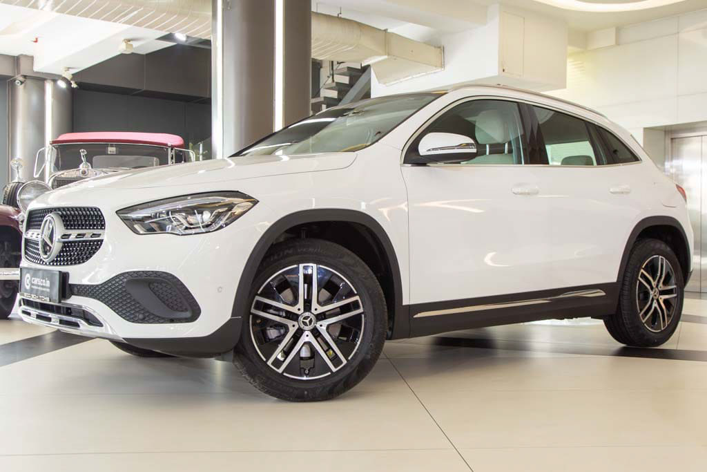 Mercedes Benz GLA 200