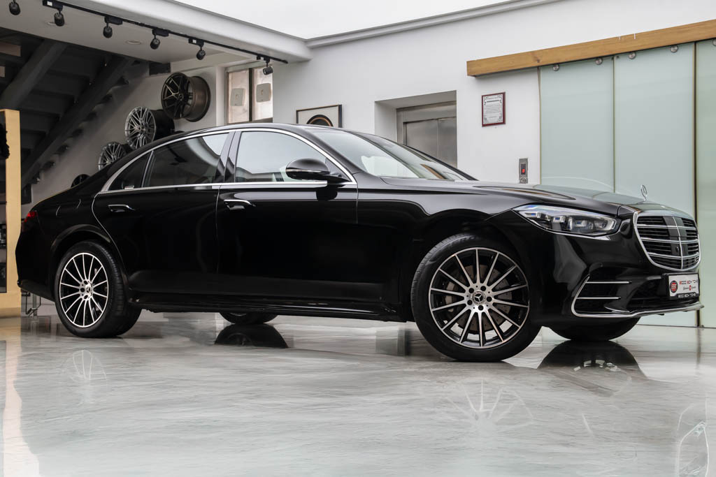 Mercedes Benz S400d Launch Edition